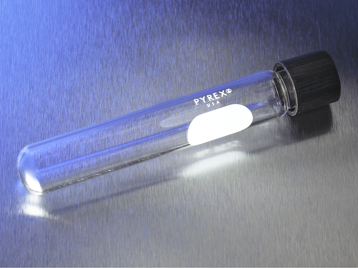 PYREX® 170 mL Screw Cap Culture Tubes with Phenolic Caps, 38x200
