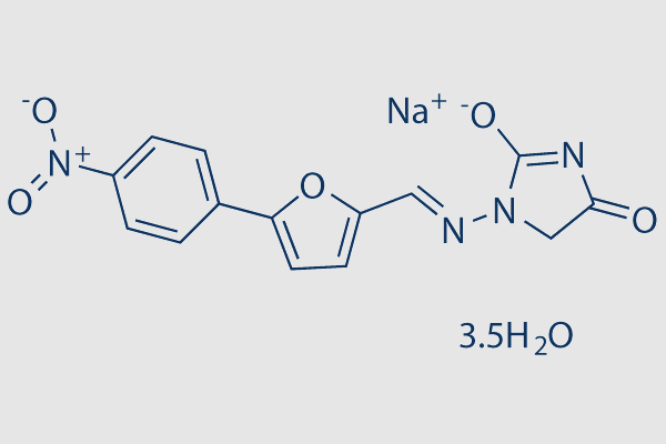 Dantrolene sodium hemiheptahydrate